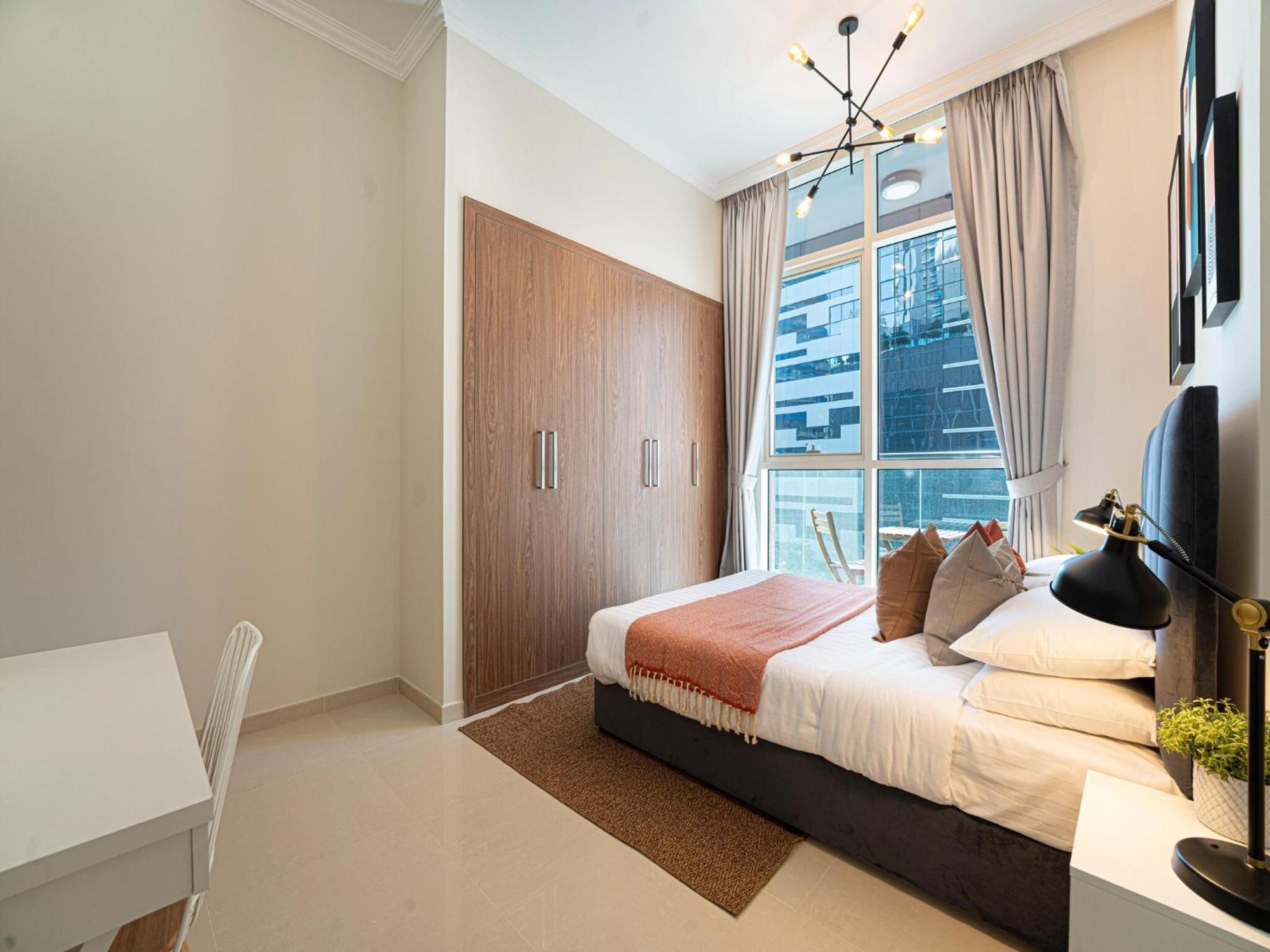 Luxe Apartments Near Dubai Mall Burj Khalifa Pool Gym Parking Exterior photo